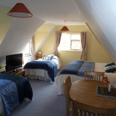 The Willows Guest House Takeley Esterno foto