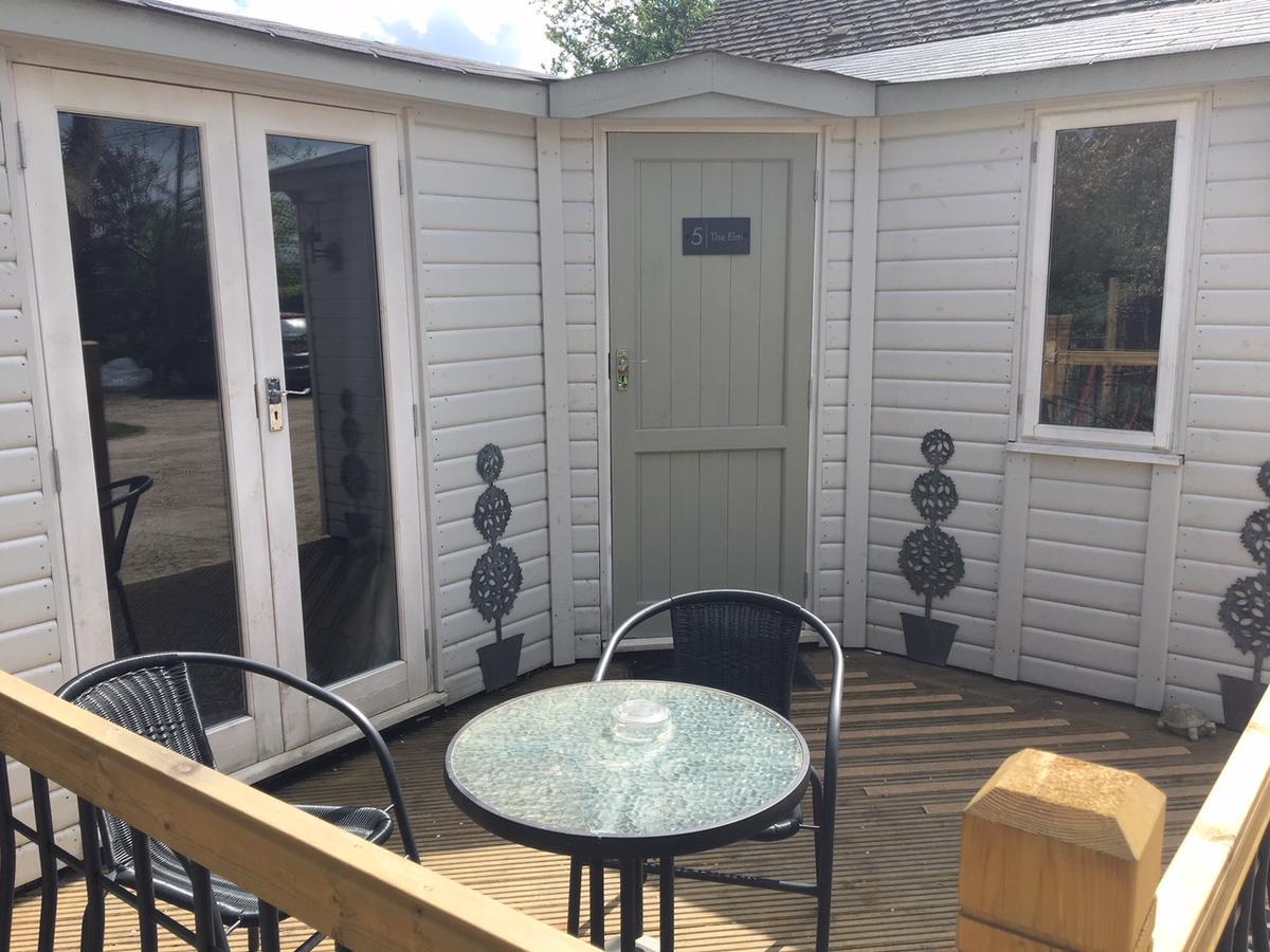 The Willows Guest House Takeley Esterno foto