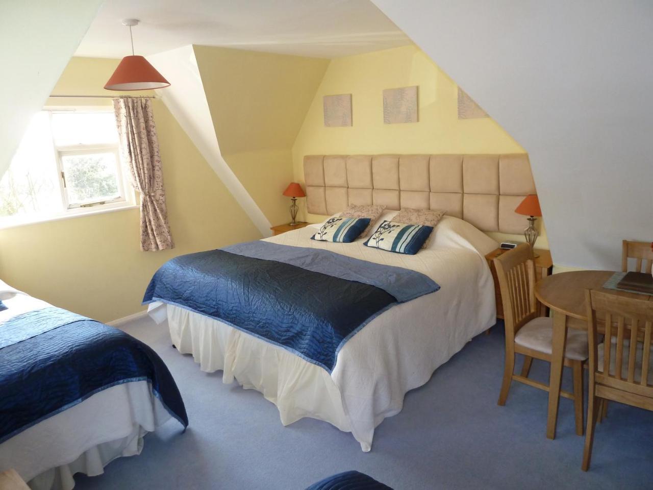 The Willows Guest House Takeley Esterno foto
